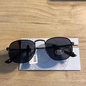 NEW UO sunglasses